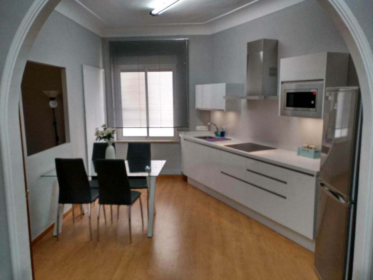 Eduardo Lucena 5, Alcazar Apartment Kordoba Bagian luar foto