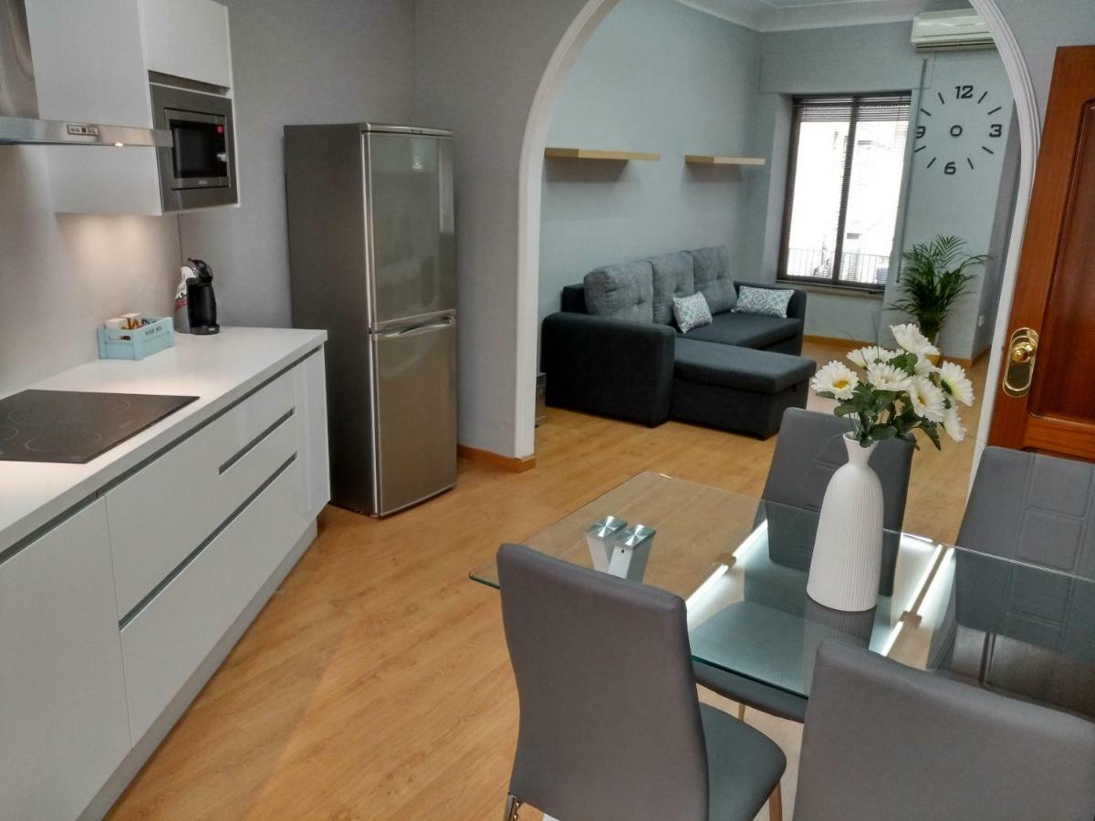 Eduardo Lucena 5, Alcazar Apartment Kordoba Bagian luar foto